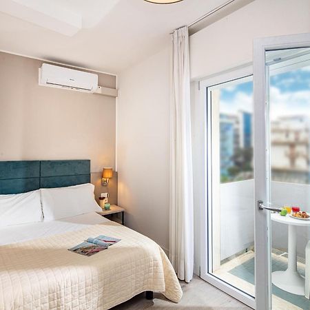Hotel Pigalle Лидо ди Йезоло Екстериор снимка